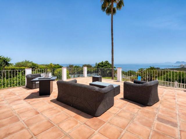 Casa de alto standing en venta Manilva, España