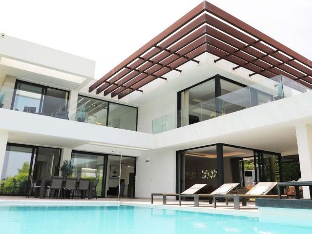Casa de alto standing en venta New Golden Mile, Estepona, Andalucía
