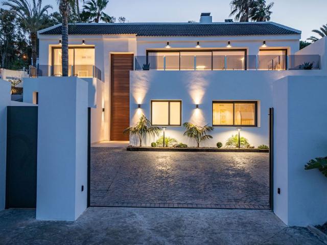 Casa de alto standing en venta Nueva Andalucia, Andalucía