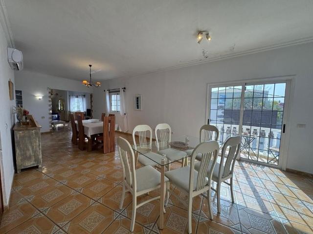 Casa de alto standing en venta Santiago del Teide, España