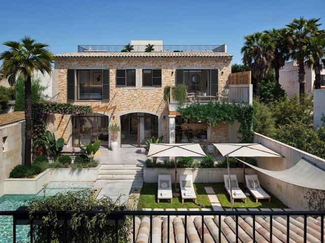 Casa adosada de lujo de 475 m2 en venta Ses Salines, Baleares