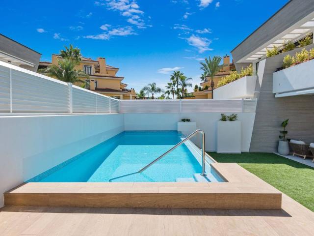 Casa de alto standing en venta Puerto Banús, Andalucía