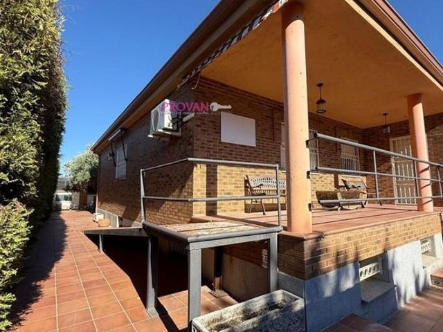 Casa de alto standing en venta Torres de la Alameda, Comunidad de Madrid