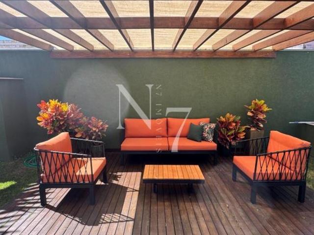 Casa de Alto Padrão Mobiliada e Decorada, Modalidade Porteira Fechada