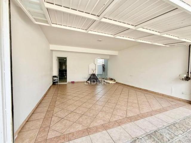 Casa de Alto Padrão no Ahú Sofisticação, Espaço e