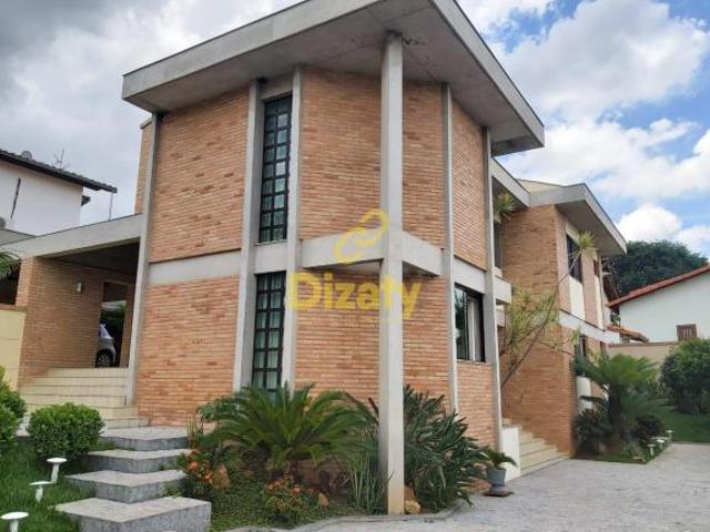 CASA DE ALTO PADRÃO NO BAIRRO MANGABEIRAS 355m² DE ÁREA CONSTRUÍDA  720m² DE TE