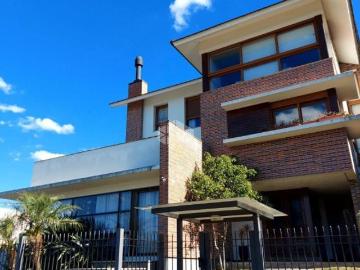 Casa de alto padrão no bairro São José!