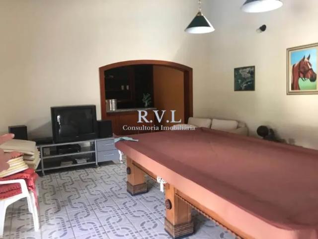 Casa de alto padrão no Condomínio Flamboyant: 5 suítes, 3 salas, 7 banheiros, 6 vagas, 2000 m²