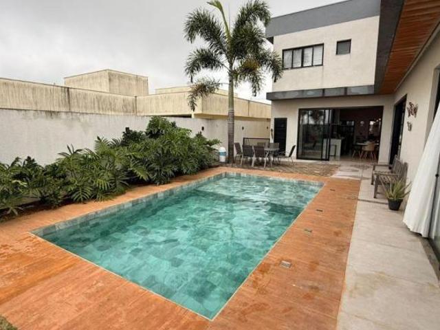 CASA DE ALTO PADRÃO NO CONDOMÍNIO ALTO DA BOA VISTA – QUADRA 206