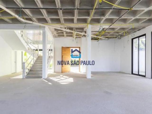 Casa de alto padrão, à venda, com 4 quartos, 4 suítes, 12 vagas, no Jardim dos Estados