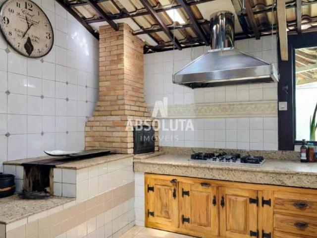 Casa de Alto Padrão à Venda – Bairro São João