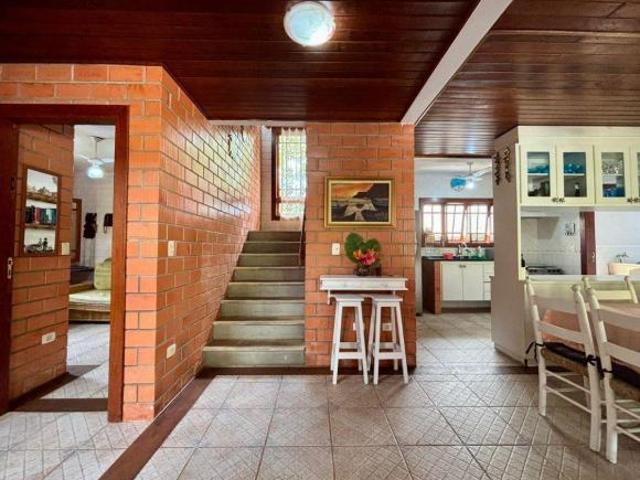 Casa de Alto Padrão à Venda em Paúba – São Sebastião
