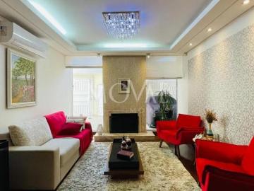 Casa de Alto Padrão à Venda Jardim das Indústrias | 280 m²