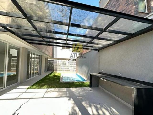 Casa de Alto Padrão à venda no Jardim dos Estados | Piscina Privativa e Segurança