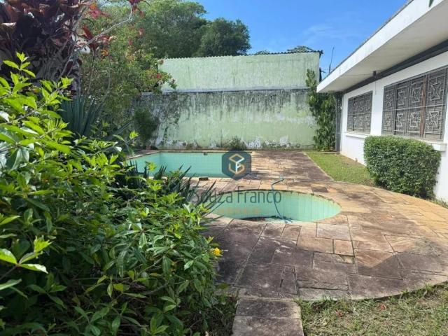 Casa de Alto Padrão com 4 dormitórios à venda, 485 m² por R$ 4.450.000 Vila Oliveira Mogi das Cr