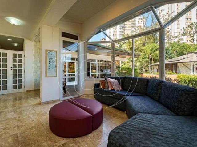 Casa de Alto Padrão com 4 Suítes, 1.000 m² de Terreno e Lazer Completo no Alto da Boa Vista