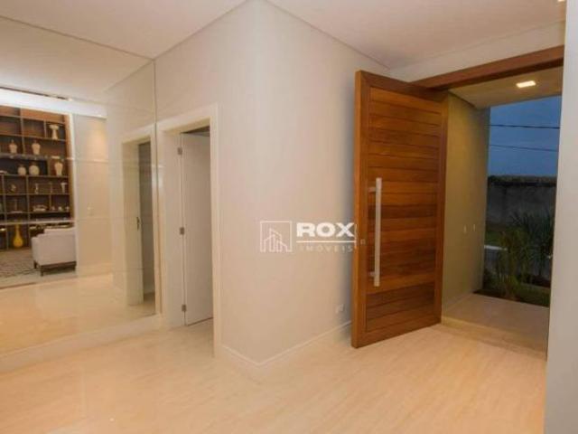 Casa de alto padrão com 4 suítes, sendo 1 máster à venda, 421 m² por R$ 7.900.000 Alphaville Graci