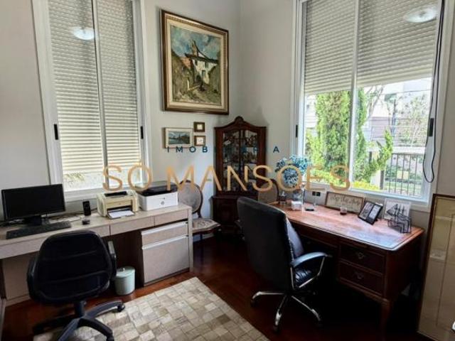 Casa de Alto Padrão de 363 m² à Venda com 1 Suíte e Espaço Gourmet no Santa Lúcia, Belo Horizonte