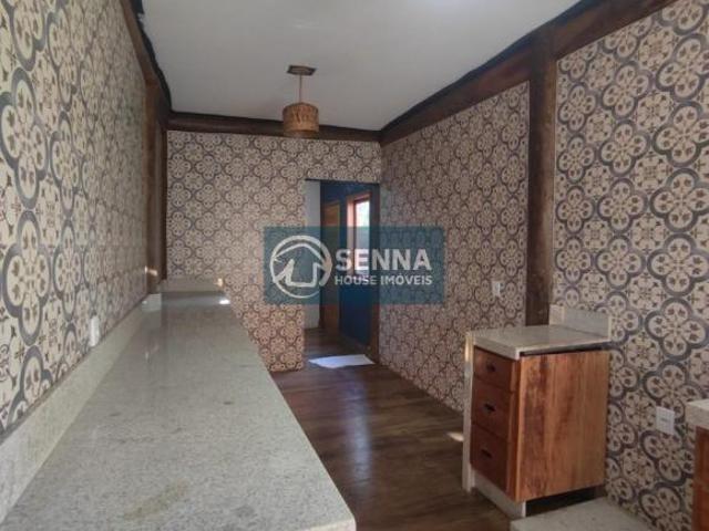Casa de alto padrão em condomínio: 3 quartos, 1 suite, 3 salas, 3 banheiros, 4 vagas, 220m² em Jundi