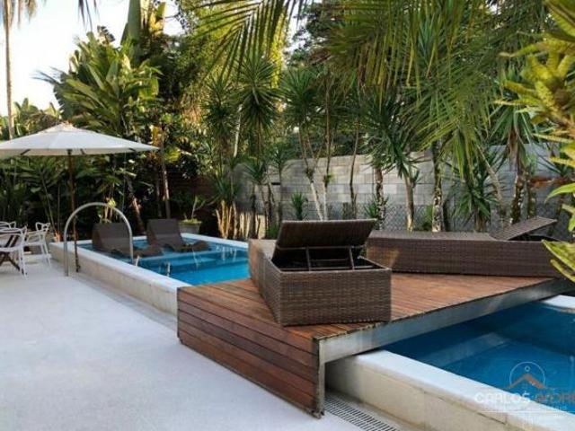 Casa de Alto Padrão em Condomínio – 4 Suítes com Piscina Privativa | Juquehy