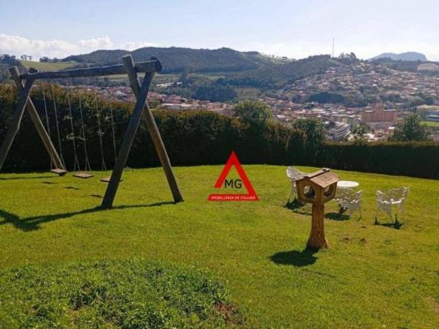 Casa de Alto Padrão em Condomínio Fechado – Maria da Fé/MG | 500m do Centro