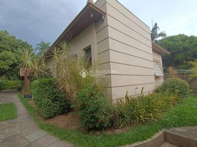 Casa de alto padrão em terreno de 2.000 m2