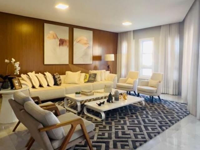 Casa de Alto Padrão – Espaço, Conforto e Lazer Completo em um Só Lugar