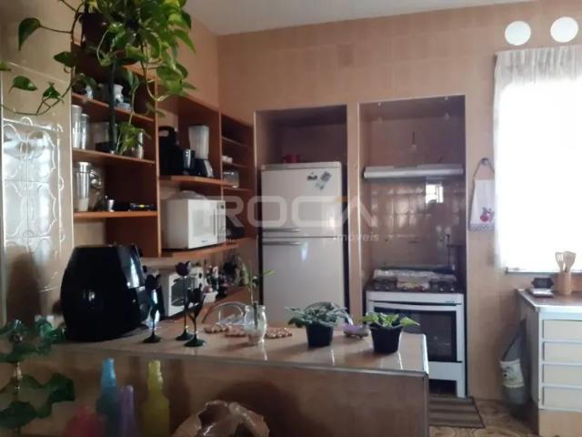 Casa de alto padrão para alugar no CENTRO de São Carlos | 4 dormitórios, 2 suítes