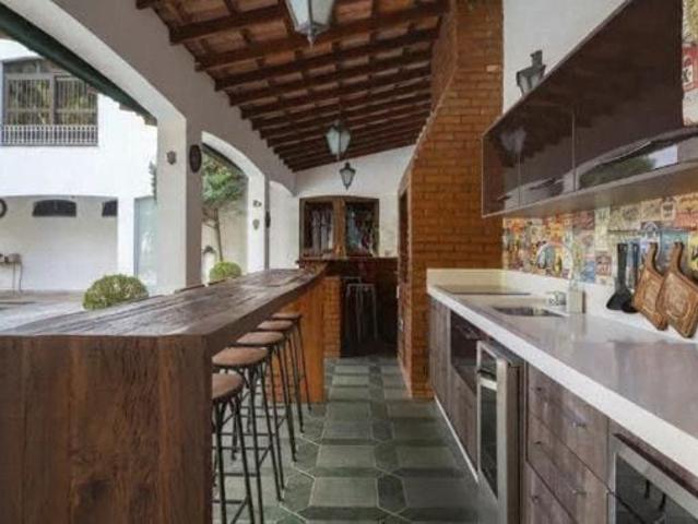 Casa de Alto Padrão para Aluguel 4 Suítes Santo Amaro