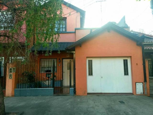 Casa de cuatro ambientes en venta en Haedo Sur en Inmomap