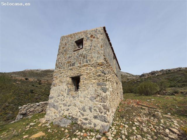Casa de campo Masía en Venta en Parauta Málaga