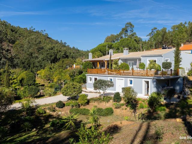 Casa de Campo Moderna em Monchique 241m² Marmelete
