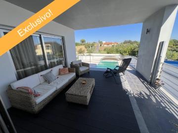 Casa de campo moderna, T4, com vista de campo e piscina em Pontével Cartaxo