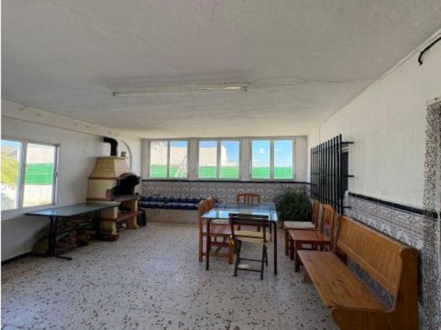 CASA DE CAMPO NO HIPOTECABLE EN PAGO DEL HUMO