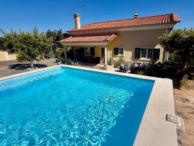 Casa de campo com piscina e terreno Arrouquelas, Rio Maior 130m² Arrouquelas