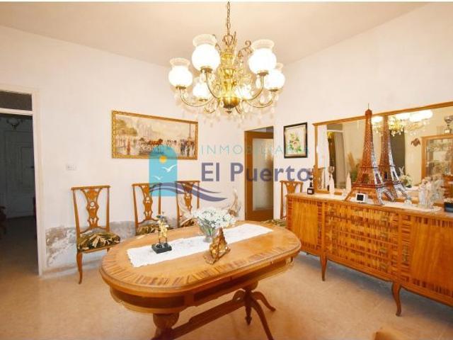 CASA DE CAMPO CON AMPLIA PARCELA EN CUEVAS DE REYLLO REF 1235