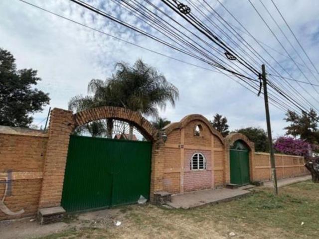 Casa de Campo con granja y palenque en jardines de la Calera Cerca Aeropuerto