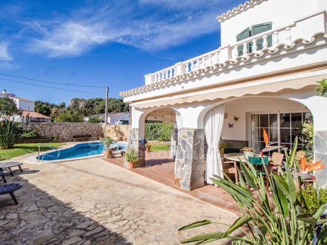 Casa de campo con piscina en Trebalúger 212m² Es Castell