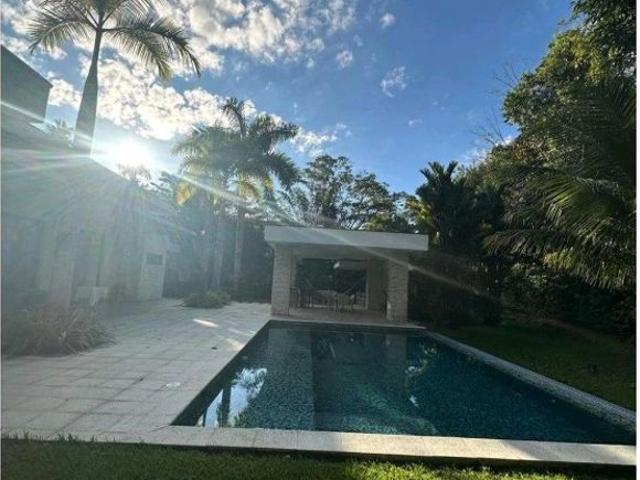 Casa de campo de alto standing de 3 dormitorios en venta Villavicencio, Departamento del Meta