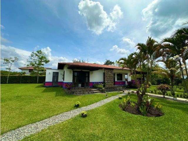 Casa de campo de alto standing de 3 dormitorios en venta Montenegro, Colombia