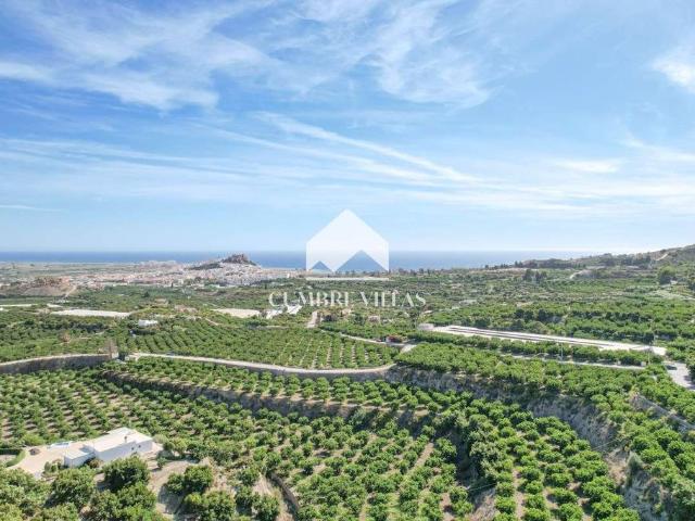 Casa de campo de alto standing de 3 dormitorios en venta Salobreña, Andalucía
