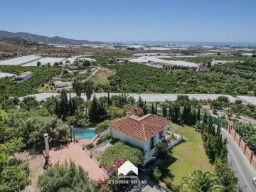 Casa en venta en Cuesta del Apero - Jardín