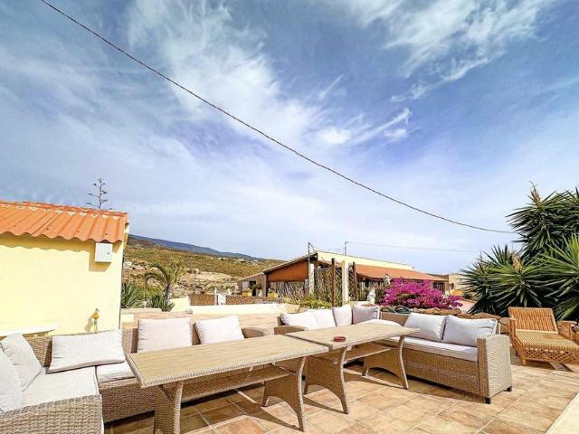 Casa de campo de alto standing de 417 m2 en venta Arico, España
