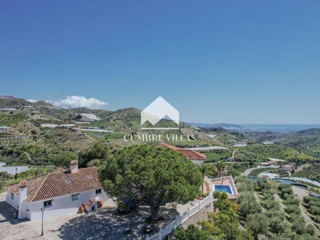 Casa de campo de alto standing de 486 m2 en venta Ítrabo, España