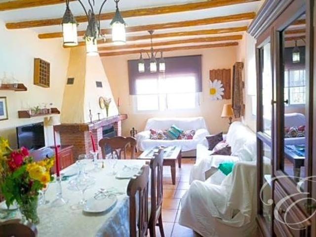 Casa de campo de alto standing de 4 dormitorios en venta Villanueva de la Concepción, Andalucía