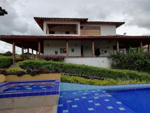 Casa de campo de alto standing de 5 dormitorios en venta Montenegro, Colombia