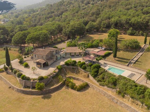 Casa de campo de alto standing de 645 m2 en venta 17170, Amer, Cataluña