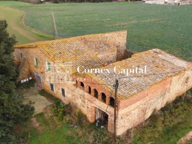Casa de campo de alto standing de 660 m2 en venta Vulpellac, España