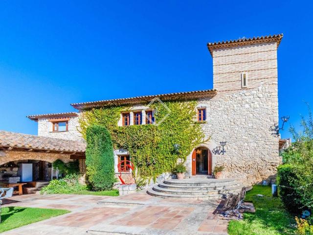 Casa de campo de alto standing de 693 m2 en venta Castellet, España