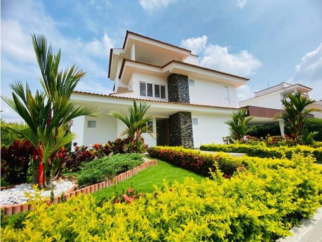 Casa de campo de alto standing de 6 dormitorios en venta Montenegro, Colombia
